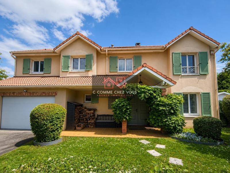 Image de l'annonce Immense maison en vente 599000 EUR à…
