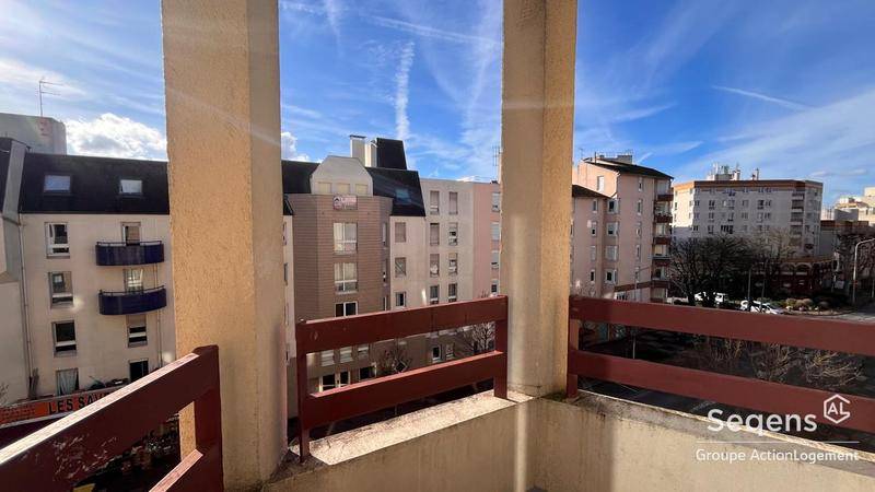 Image de l'annonce Appartement Creteil 2 pièce(s) 46 m2