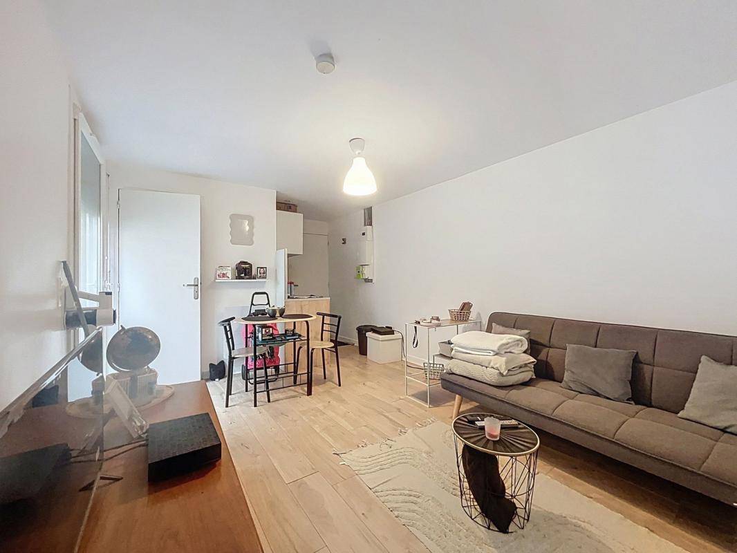 Image de l'annonce A VENDRE - T1 BIS AVEC COUR…