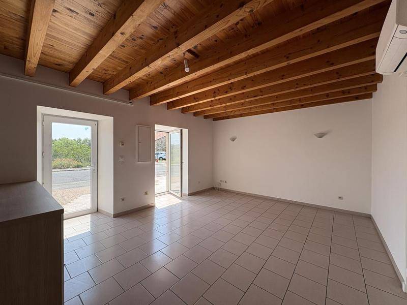 Image de l'annonce Maison de bourg rénovée - 74m² -…