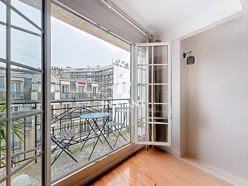 Image de l'annonce Paris 18, Square Carpeaux - Grand Studio…