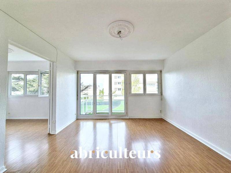 Image de l'annonce Appartement 5 pièces de 84 m² avec…