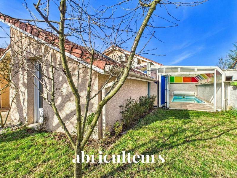 Image de l'annonce Maison avec piscine – 162 m² –…