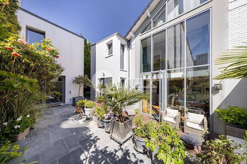 Image de l'annonce COURBEVOIE - MAISON 9/10 PIECES + DEPENDANCE…