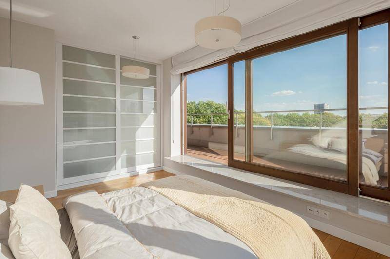 Image de l'annonce **DERNIER ETAGE TERRASSE Hypercentre SUD-OUEST avec PARKINGS**