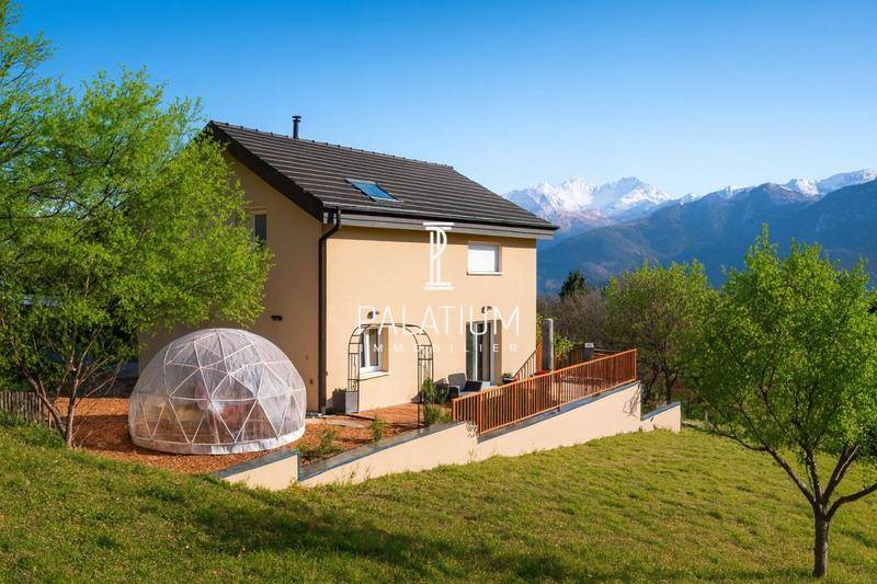 Image de l'annonce Magnifique appartement trois pièces avec terrasse et…