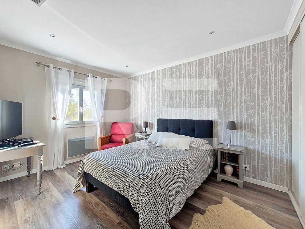 Image de l'annonce CLARENSAC : VILLA AVEC PISCINE A VENDRE