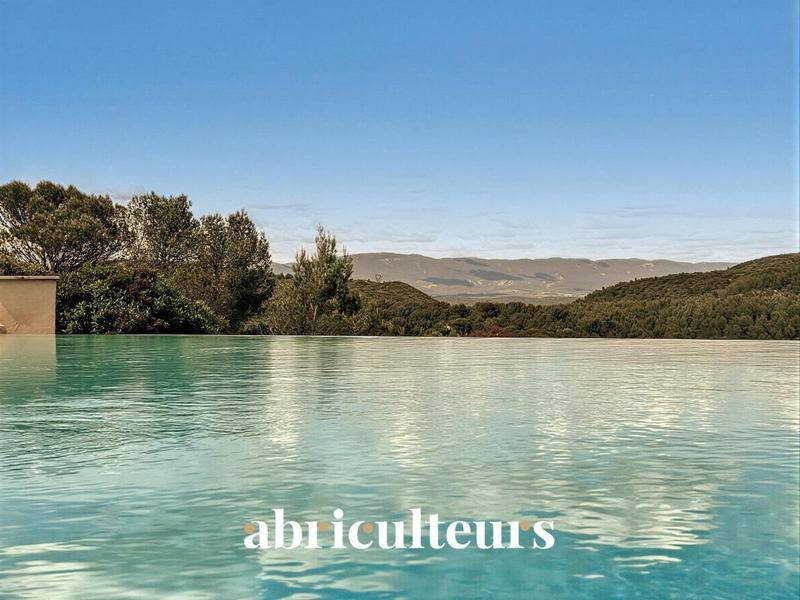 Image de l'annonce Magnifique villa de 296 m² avec piscine,…