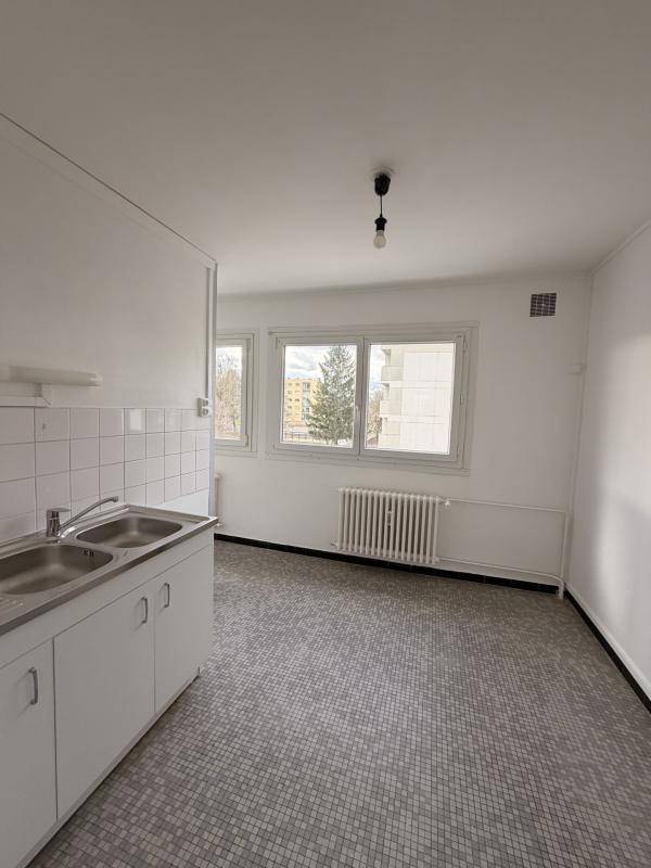 Image de l'annonce TYPE 3 NEUFCHATEAU