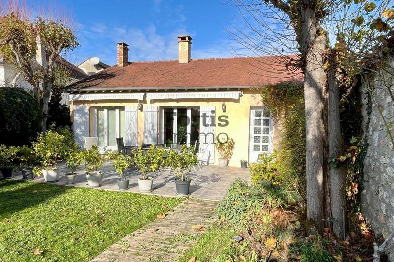 Image de l'annonce SAINTRY-SUR-SEINE-MAISON-PLAIN PIED-5 PIÈCES-JARDIN-PISCINE