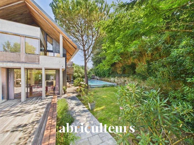 Image de l'annonce Splendide maison d'architecte dans un écrin de…