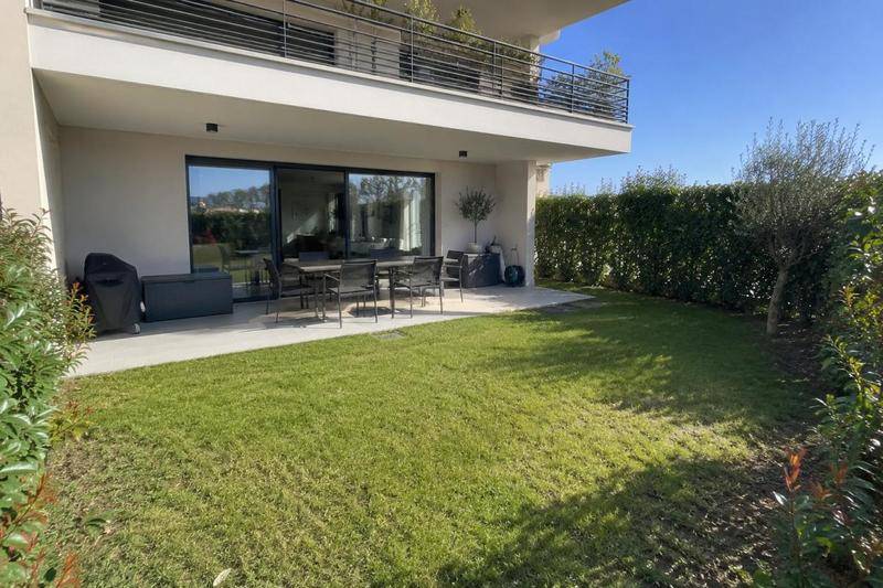Image de l'annonce Superbe 3 pièces en rez-de-jardin avec 79,83…