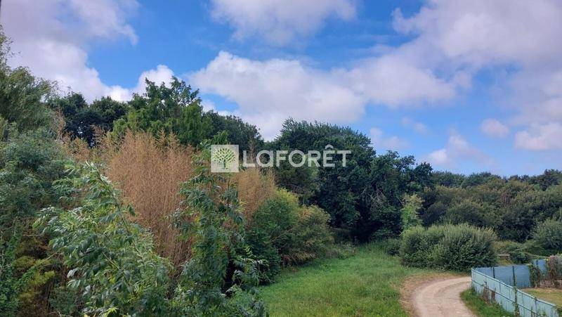 Image de l'annonce PONT L ABBE, commerces à pied