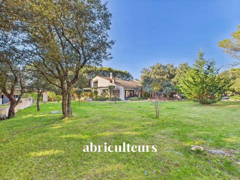 Image de l'annonce Magnifique propriété avec terrain, piscine/ poolhouse, dépendance…