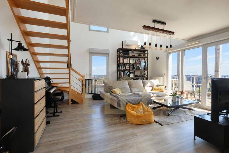 Image de l'annonce Quatre pièces - Romainville - 90,18m²