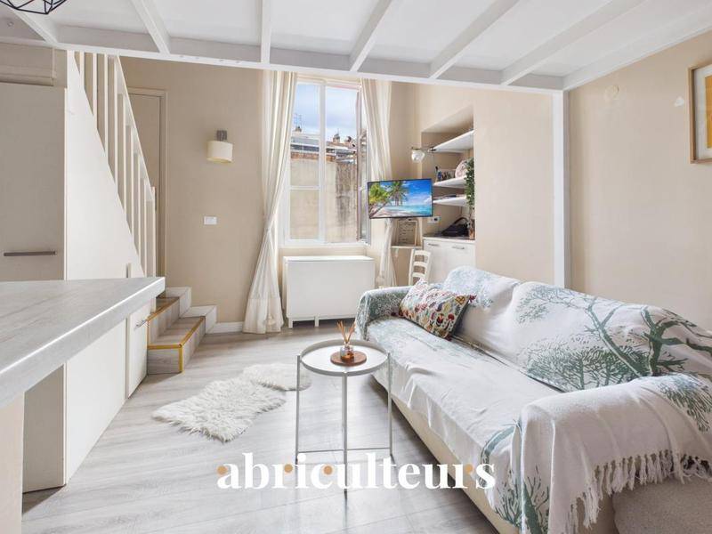 Image de l'annonce Charmant studio duplex rénové de 29,9 m²,…