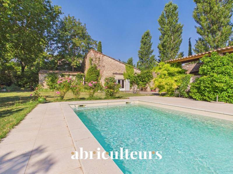 Image de l'annonce Mas provençal de 310 m² avec piscine…