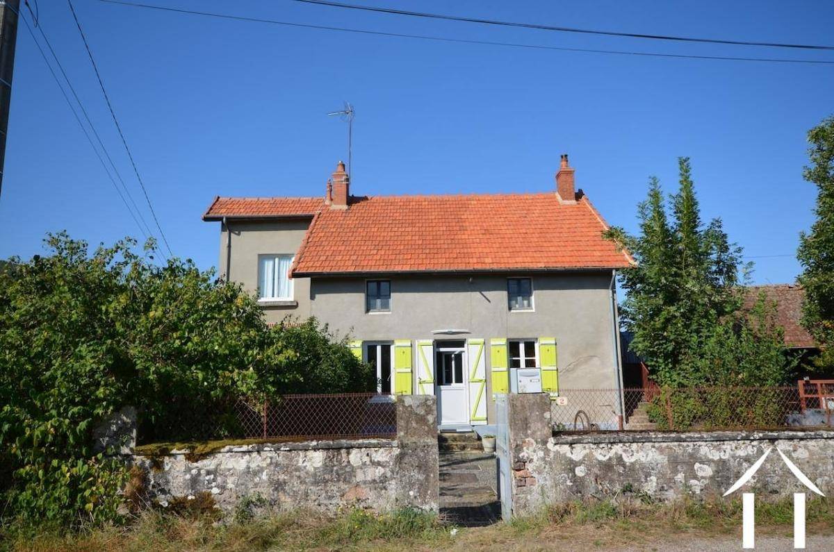 Image de l'annonce Maison de village de trois chambres