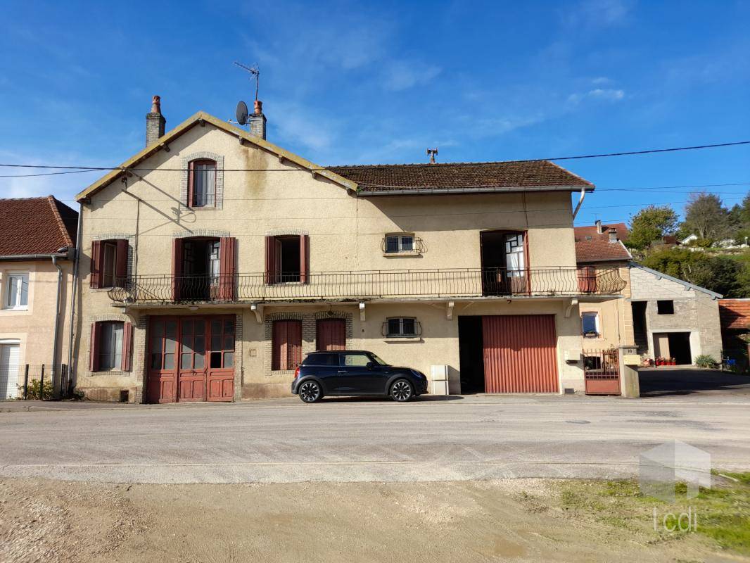 Image de l'annonce PORT SUR SAONE, maison à rénover de…