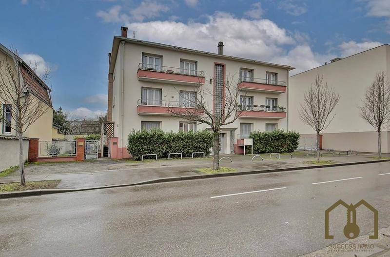 Image de l'annonce Studio rénové et meublé 17,50m² balcon Vaulx-en-Velin…