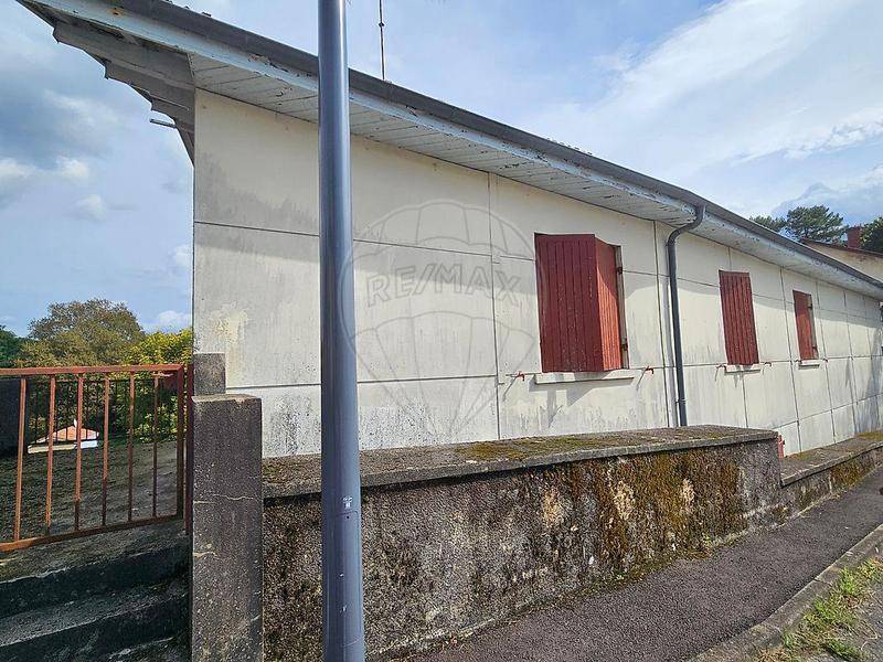 Image de l'annonce Maison 9 chambre(s) à vendre