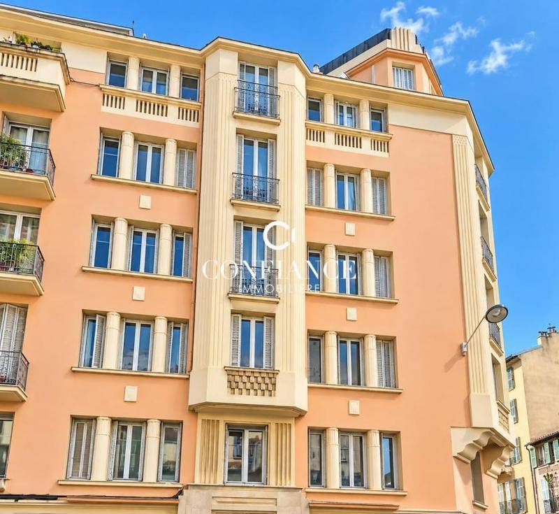 Image de l'annonce NICE LE PORT 2P DERNIER ETAGE 40M²…