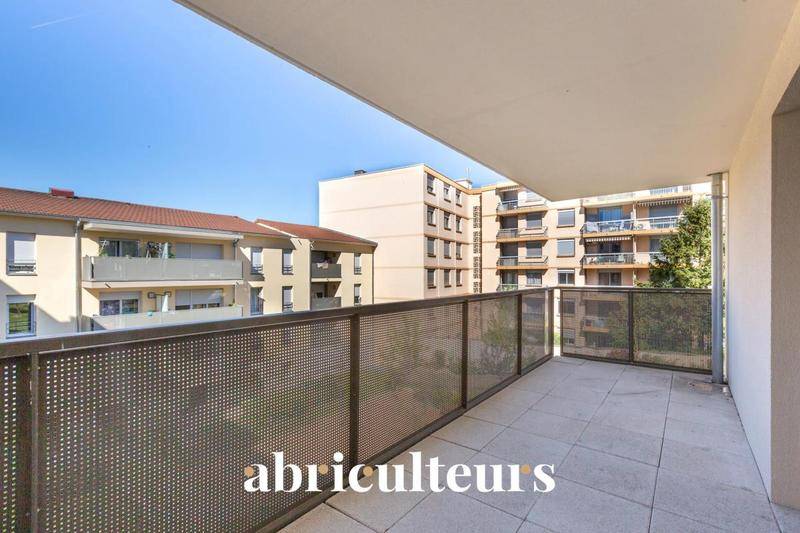 Image de l'annonce Appartement 4 pièces de 85 m² avec…