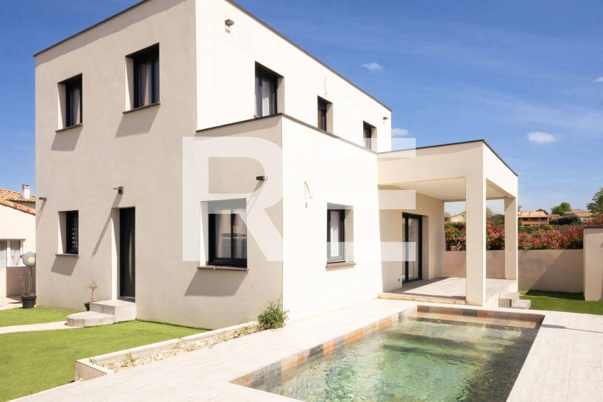 Image de l'annonce VILLA LA ROUVIERE 4 CHAMBRES PISCINE
