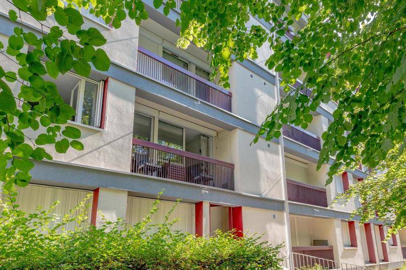 Image de l'annonce SAINT-DENIS - APPARTEMENT RÉNOVÉ AVEC BALCON PLEIN…