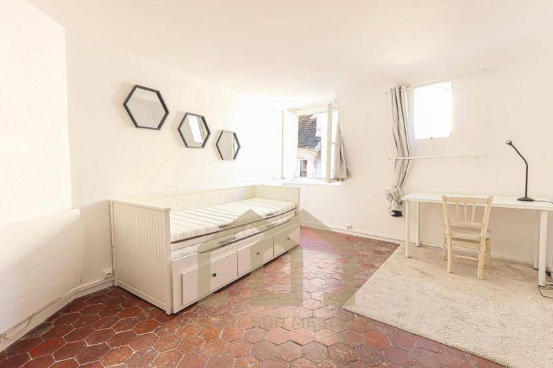 Image de l'annonce Grand studio rue Saint Jacques