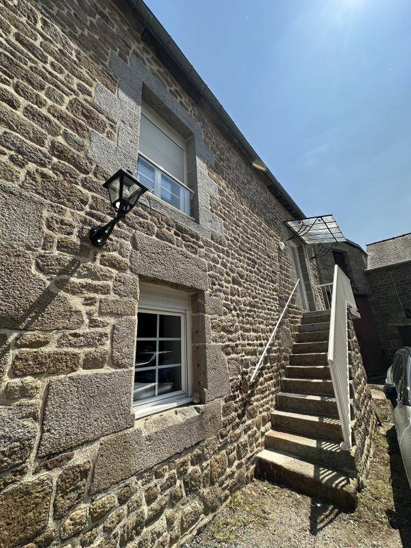 Image de l'annonce T2 Sens de Bretagne