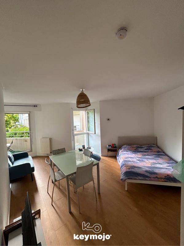 Image de l'annonce Studio meublé 32 m² avec balcon et…