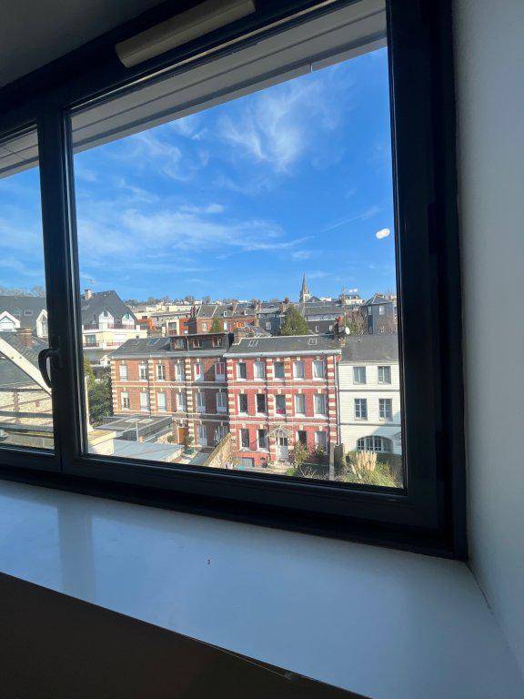 Image de l'annonce A louer, F2 en parfait état, préfecture…