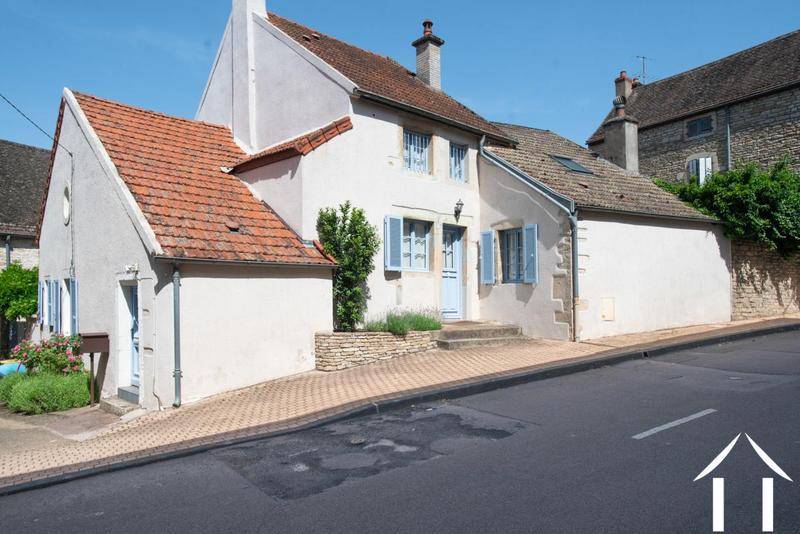 Image de l'annonce Centre de Meursault, maison avec grande cave…