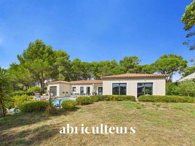 Image de l'annonce Jolie villa contemporaine/vue panoramique en vente à…