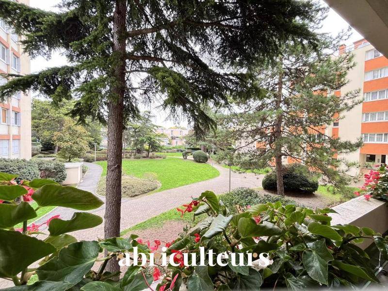 Image de l'annonce Appartement T4 avec balcon et parking -…