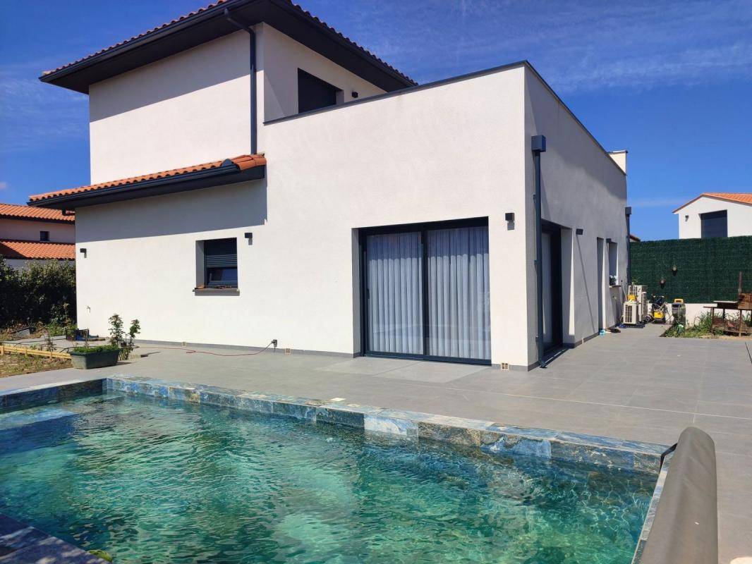 Image de l'annonce Maison récente avec piscine