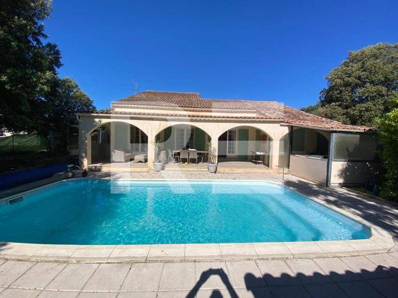 Image de l'annonce Maison de 180 m2 avec piscine et…