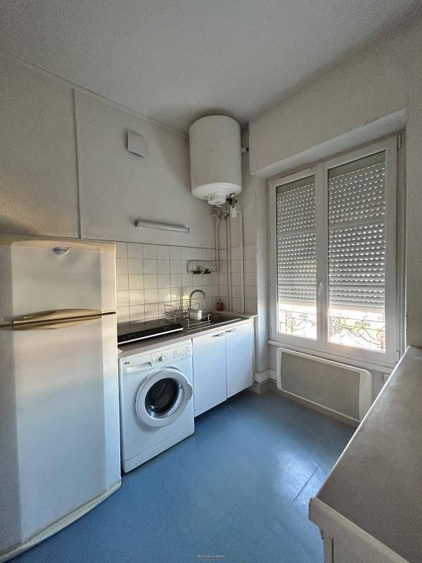 Image de l'annonce F1 meublé - 34 m² - Cours…