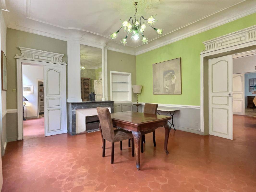 Image de l'annonce Appartement bourgeois de caractère dans quartier vivant