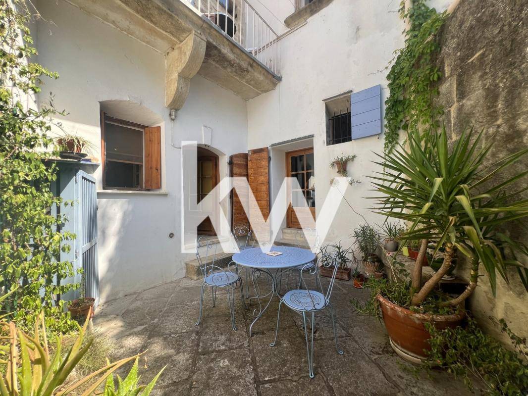 Image de l'annonce Spacieuse maison de village avec cour et…