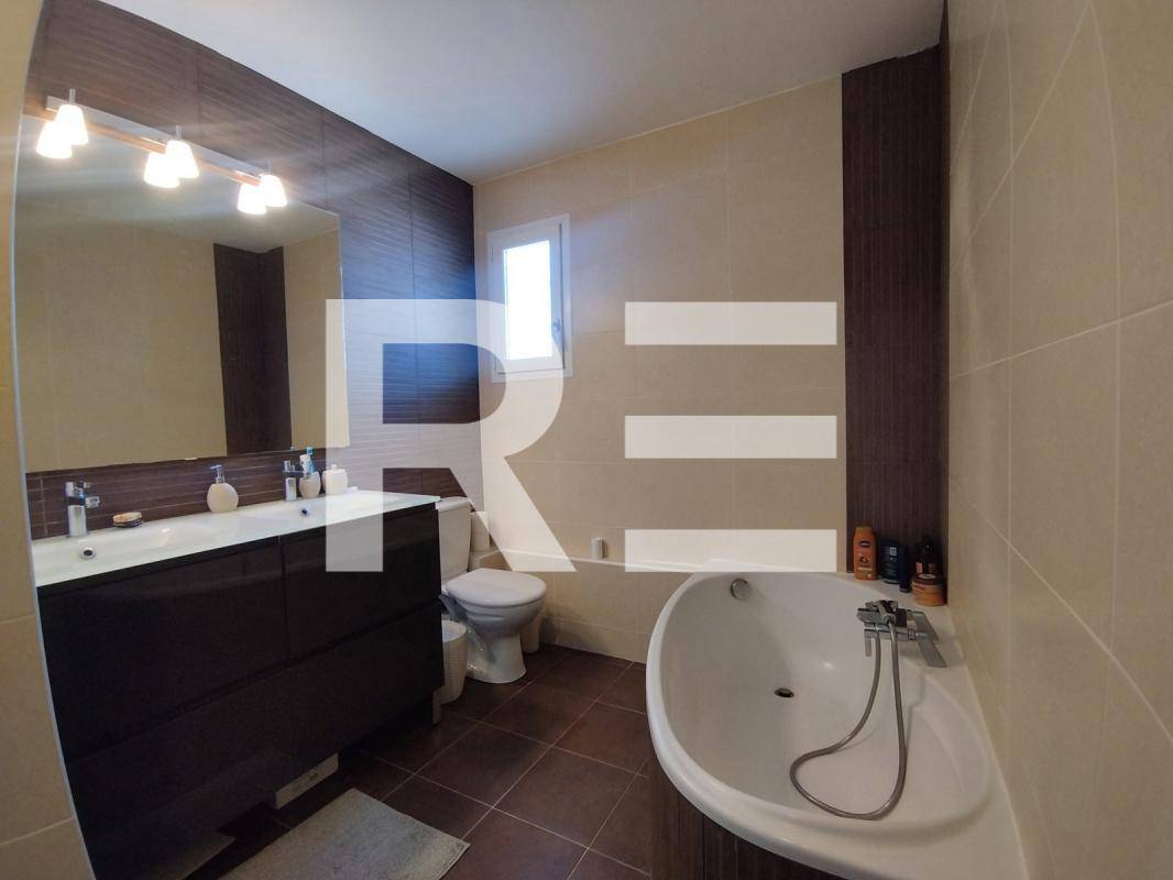 Image de l'annonce A vendre maison de 2011 sur Beauvoisin