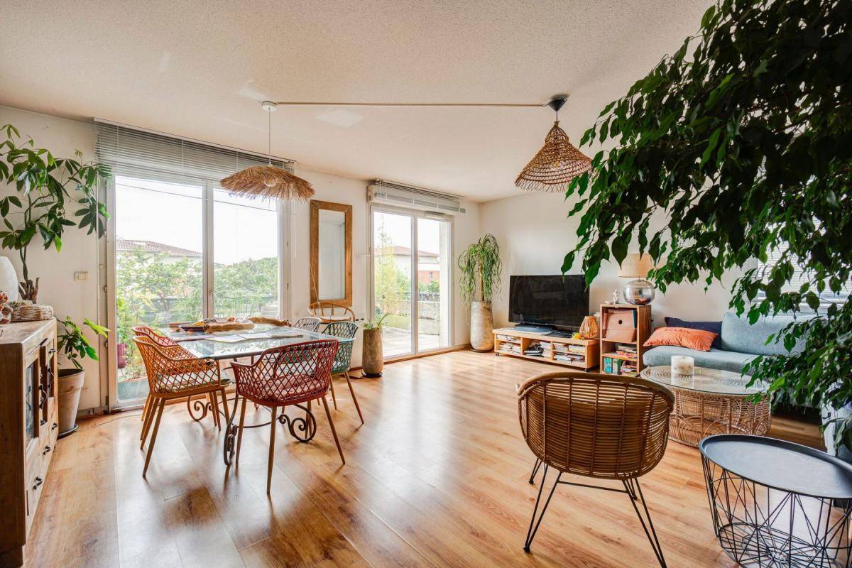 Image de l'annonce LIMAYRAC - Appartement T4 avec terrasse, parking…