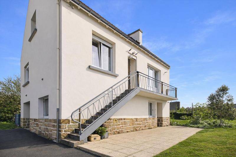 Image de l'annonce Maison PLOUHINEC 5 Pièces 142 m²