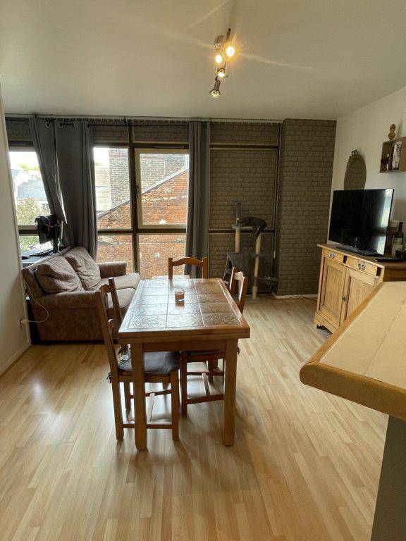 Image de l'annonce Studio dans un secteur recherche, rue eau…