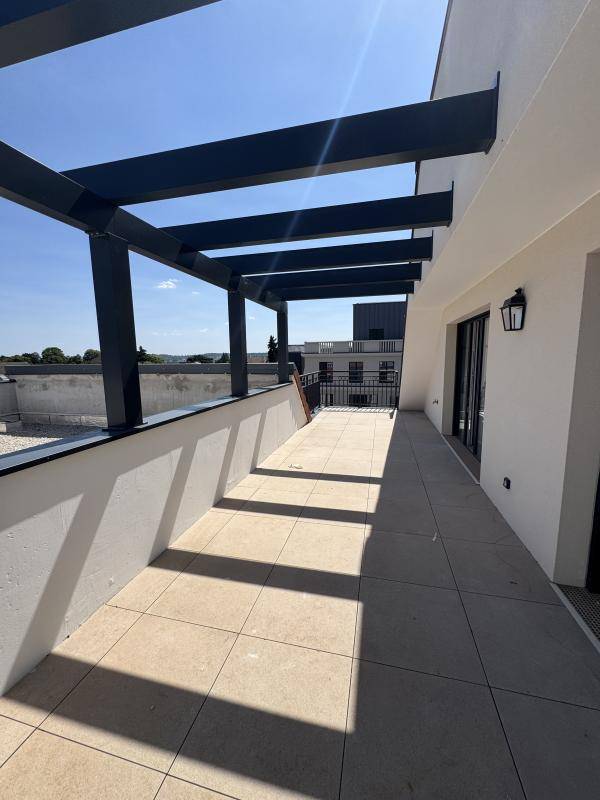 Image de l'annonce **LIVRAISON IMMINENTE- 5 PIECES NEUF - TERRASSE…
