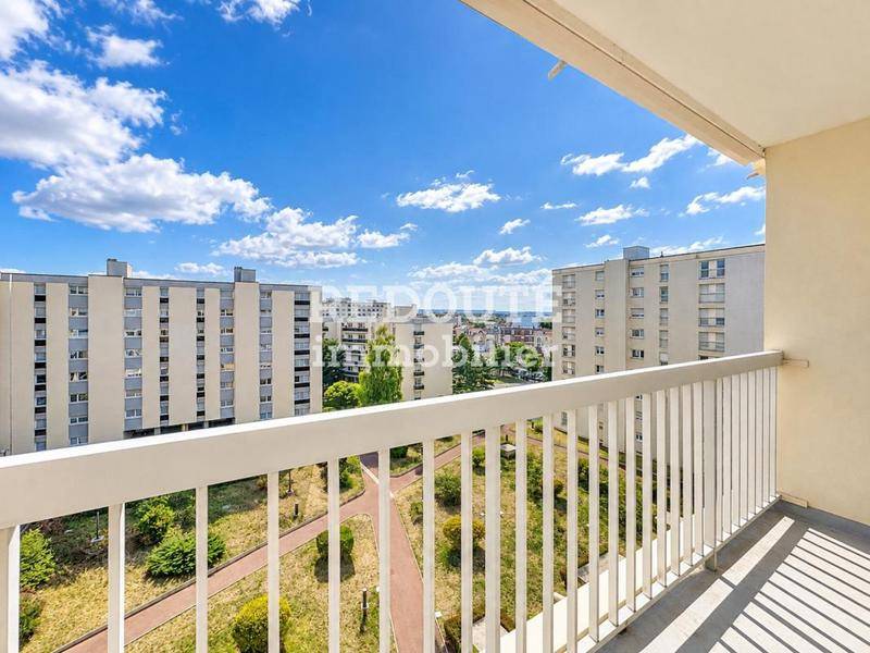 Image de l'annonce À VENDRE - SAINT MARCEAU - APT…