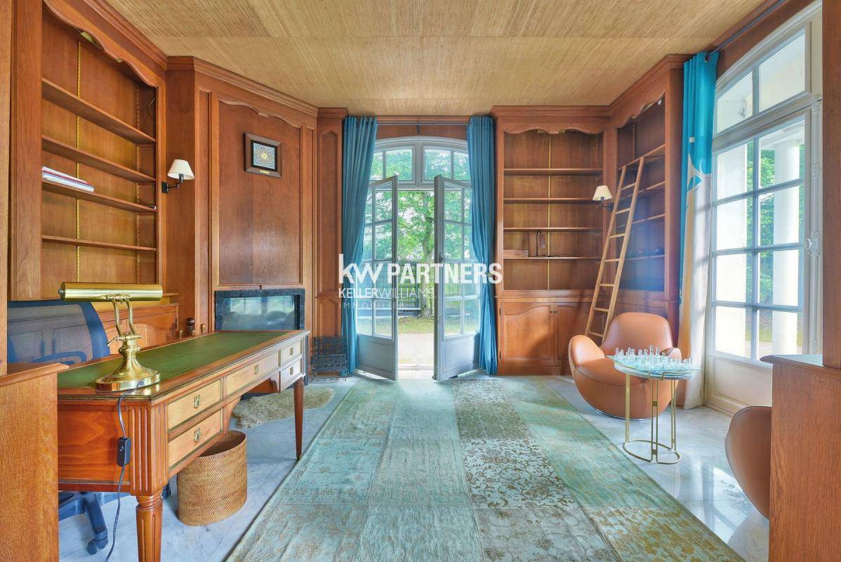 Image de l'annonce VENTE : maison de 14 pièces (420…