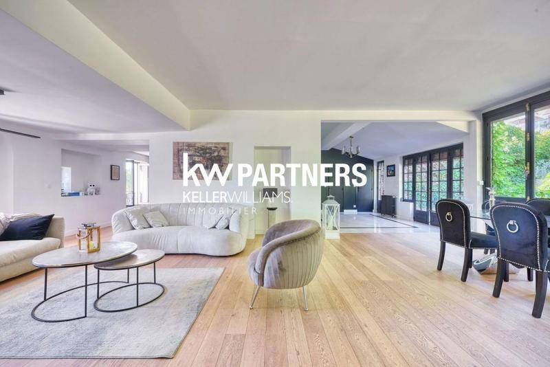 Image de l'annonce VENTE d'une maison F8 (351 m²) à…