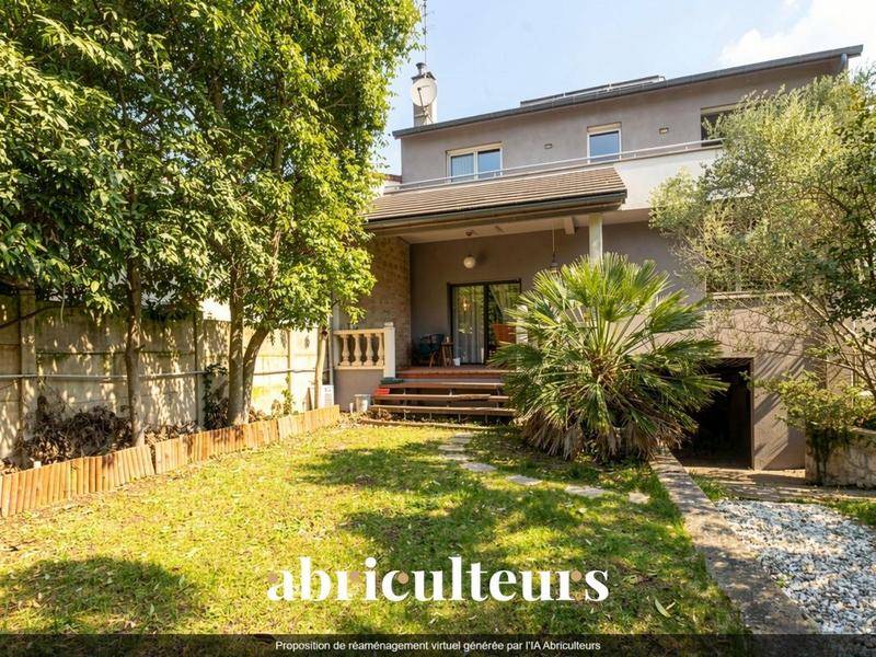 Image de l'annonce Belle maison contemporaine T7 de 185m² avec…